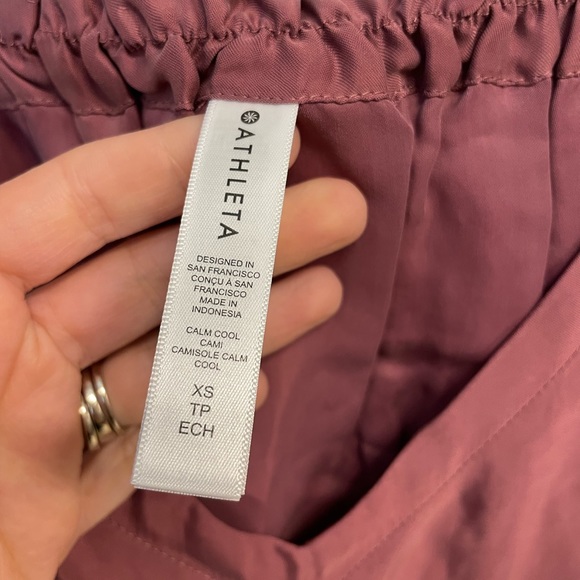 NWT Athleta Calm Cool Cami 100% Cupro Vegan Silk Size XS - Picture 7 of 9